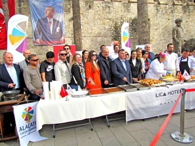 Sadık Doğruer: &quot;Kültür Yolu Festivali’nin En Dolu Noktası Çeşme Oldu&quot;
