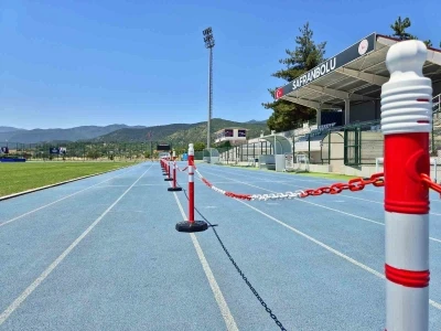 Safranbolu Atletizm Pisti&rsquo;nde yeni kulvar d&uuml;zenlemesi
