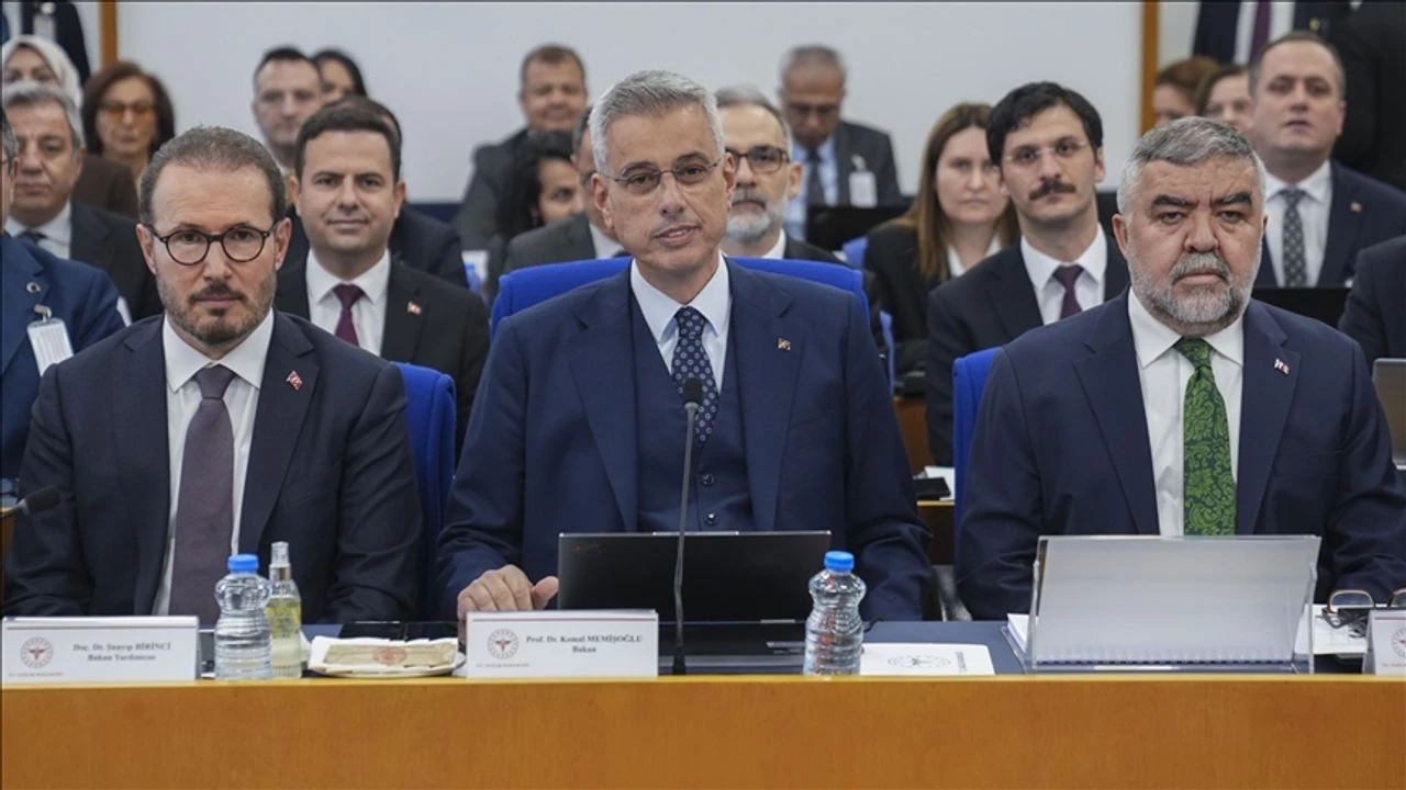 Bakan Memişoğlu’ndan Gaziantep’e Sağlık Vurgusu