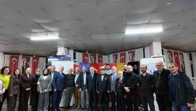 Sağlık &ccedil;alışanları, huzur evi sakinleriyle iftarda
