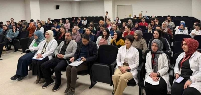 Sağlık &ccedil;alışanlarına sıtma konulu bilgilendirme
