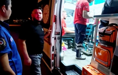 Sağlık ekibine &quot;Pansuman yapın gönderin&quot; dedi, gazeteciyle de imalı konuştu
