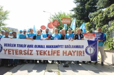 Sağlık-Sen’den oturma eylemi
