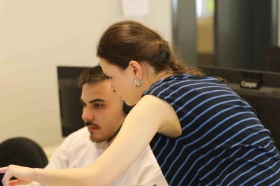 Sağlıkta iletişim kazalarına ve şiddete yapay zeka &ccedil;&ouml;z&uuml;m&uuml;

