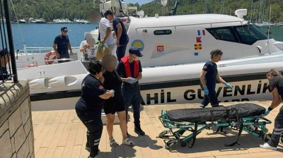 Sahil G&uuml;venlik, gezi teknesi ve ticari yattan iki kişiyi tıbbi tahliye ger&ccedil;ekleştirdi
