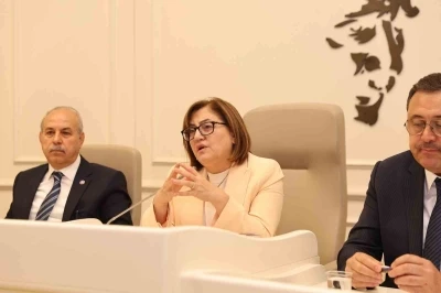 Şahin, Şehitkamil muhtarlarıyla bir araya geldi
