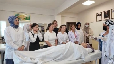 Şahinbey'de g&uuml;zellik kurslarına yoğun ilgi