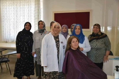 Şahinbeyli kadınlar meslek öğreniyor
