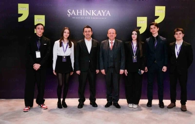 Şahinkaya Girişimcilik Zirvesi 2026 ilham veren konuklarıyla s&uuml;r&uuml;yor
