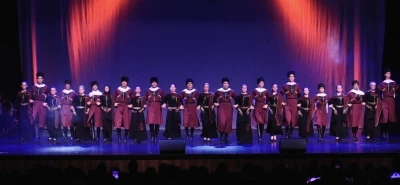 Sahnede Kafkas r&uuml;zgarı
