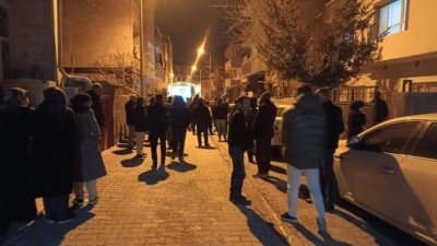 Sahurda dehşet: 18 yaşındaki kız babasını &ouml;ld&uuml;rd&uuml;!