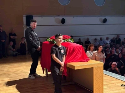 Şair Ahmet Telli i&ccedil;in cenaze t&ouml;reni d&uuml;zenlendi
