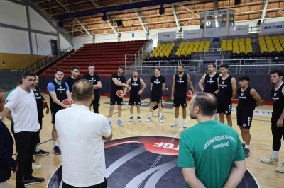 Sakarya Büyükşehir Basketbol’da yeni sezon heyecanı: &quot;Hedefimiz şampiyonluk&quot;
