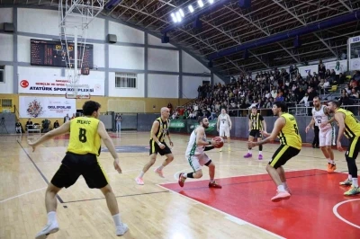 Sakarya B&uuml;y&uuml;kşehir Basketbol galibiyet serisini 12&rsquo;ye &ccedil;ıkardı
