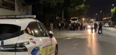 Sakarya&rsquo;da hafif ticari ara&ccedil; ile iki motosiklet &ccedil;arpıştı: 2 ağır yaralı
