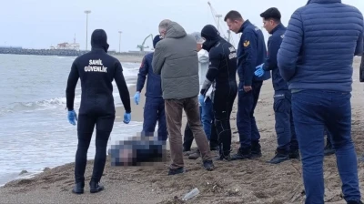 Sakarya&rsquo;da sahilde erkek cesedi bulundu
