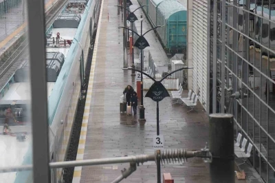 Sakarya&rsquo;da tren istasyonu ve otogarda arife sakinliği

