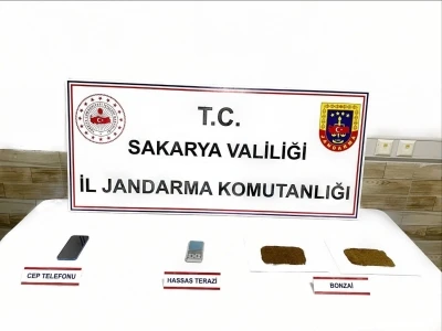 Sakarya&rsquo;da uyuşturucu operasyonunda yakalanan zanlı tutuklandı
