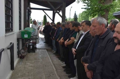 Sakarya&rsquo;daki fabrika patlamasında hayatını kaybeden iş&ccedil;i toprağa verildi
