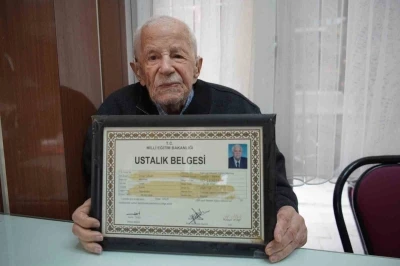Sakarya&rsquo;nın 100 yaşındaki d&ouml;nercisi 84 yıldır mesleğini s&uuml;rd&uuml;r&uuml;yor
