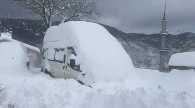 Sakarya&rsquo;nın y&uuml;ksek kesimlerinde kar kalınlığı 1 metreye ulaştı
