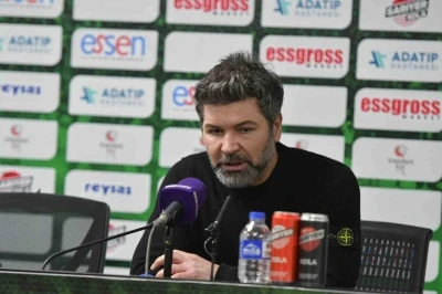 Sakaryaspor&rsquo;da Teknik Direkt&ouml;r Hakan Kutlu ile yollar ayrıldı
