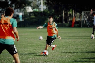 Sakaryaspor, Sarıyer maçının hazırlıklarını tamamladı
