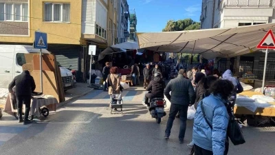 Salı pazarında silahlı kavga: 3 yaralı
