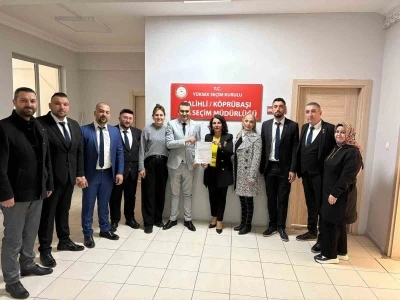 Salihli bakkallarda yeni başkan mazbatasını aldı
