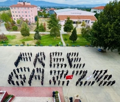 Salihli’de gençlerden Gazze’ye destek
