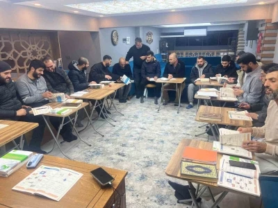 Salihli&rsquo;de gen&ccedil;lerin Arap&ccedil;a &ouml;ğrenme merakı kursa d&ouml;n&uuml;şt&uuml;
