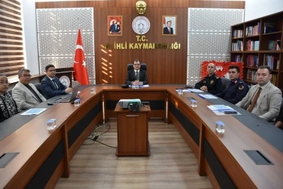 Salihli’de metruk binalar masaya yatırıldı
