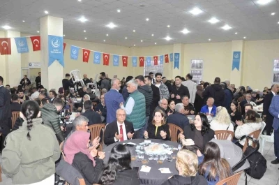 Salihli&rsquo;de &Uuml;lk&uuml; Ocakları tarafından Şehitler İ&ccedil;in Vefa Sofrası Kuruldu

