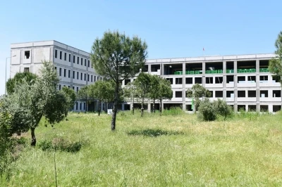 Salihli&rsquo;de yeni MYO binası hayırseverin desteğiyle y&uuml;kseliyor
