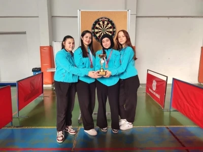 Salihli&rsquo;nin gen&ccedil; dart&ccedil;ıları il &uuml;&ccedil;&uuml;nc&uuml;l&uuml;ğ&uuml; sevinci yaşadı
