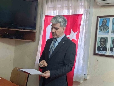 Salihli T&uuml;rk Ocakları&rsquo;nda Ednan Aras g&uuml;ven tazeledi
