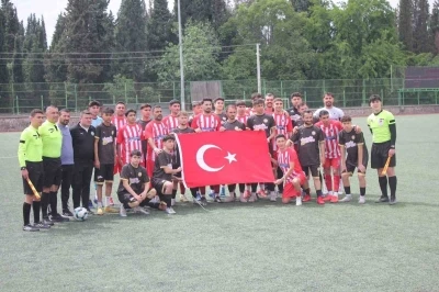 Salihli &Uuml;lk&uuml;spor&rsquo;dan erken şampiyonluk
