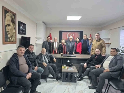 Salihlili muhtarlar yeni başkanını se&ccedil;ti
