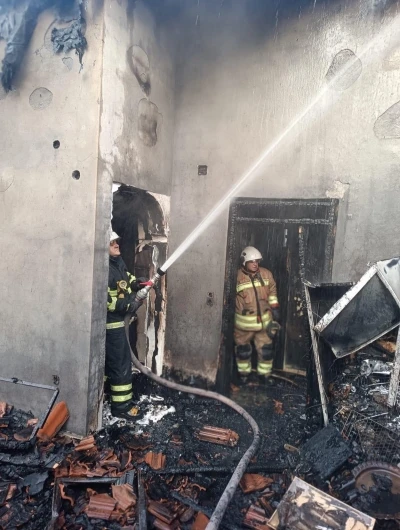 Samandağ&rsquo;da ev yangını
