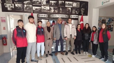 Şampiyon sporculardan anlamlı ziyaret
