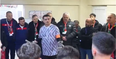 Şampiyonluk ma&ccedil;ı &ouml;ncesi takım kaptanından ağlatan konuşma
