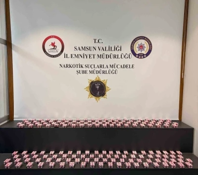 Samsun&rsquo;da 4 bin 410 adet sentetik ecza ele ge&ccedil;irildi
