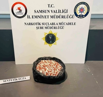 Samsun&rsquo;da 5 bin 150 sentetik ecza ele ge&ccedil;irildi
