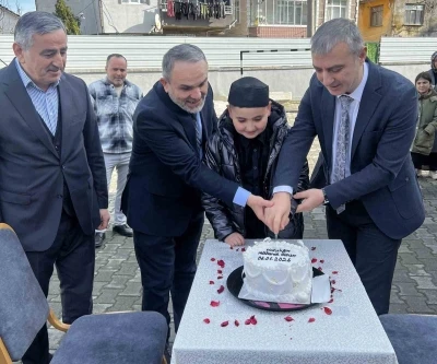 Samsun&rsquo;da gen&ccedil; hafız dualarla &rsquo;ıslatıldı&rsquo;
