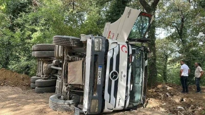 Samsun’da hafriyat kamyonu devrildi: 1 yaralı
