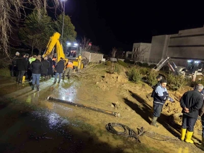 Samsun&rsquo;da i&ccedil;me suyu ana isale hattı patladı: "Su kesintisi yaşanacak"
