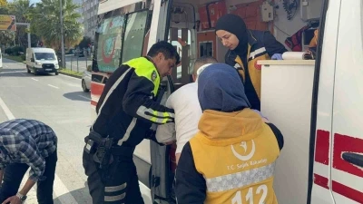 Samsun’da motosiklet devrildi: 2 yaralı
