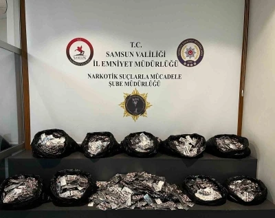 Samsun&rsquo;da narkotik operasyonu: 52 bin 206 adet uyuşturucu hap ele ge&ccedil;irildi
