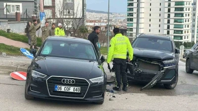 Samsun&rsquo;da SUV ile otomobil &ccedil;arpıştı
