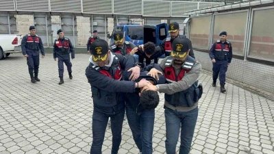 Samsun&rsquo;da Tik Tok canlı yayınında ter&ouml;r propagandası yapan 2 inşaat iş&ccedil;isi adliyeye sevk edildi
